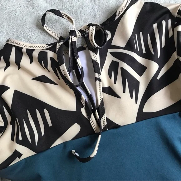 Seea Hermosa One Piece UPF Surf Swimsuit Buzios XS - Picture 9 of 10